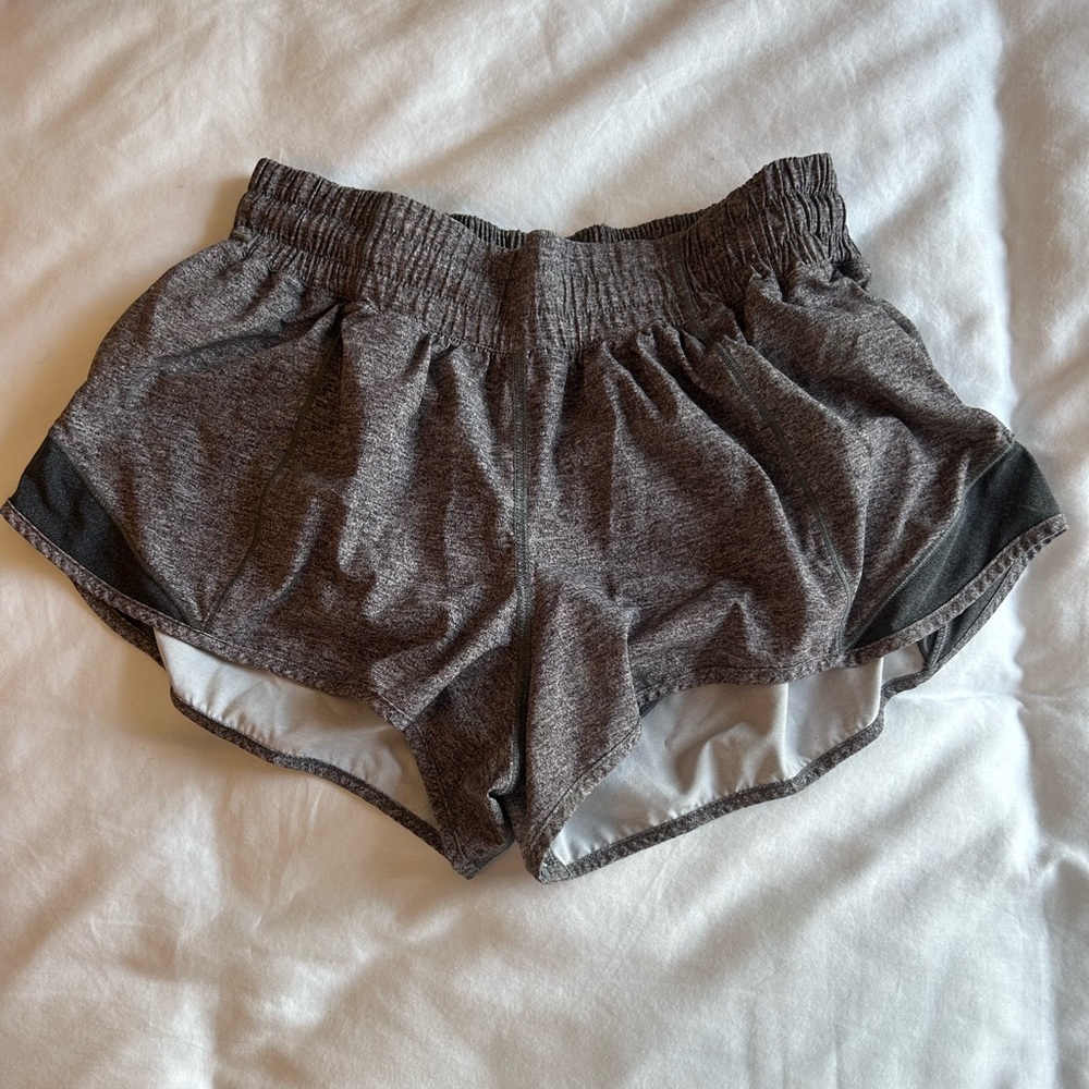 Gray Lululemon hotty hot shorts, size 6, 2.5in